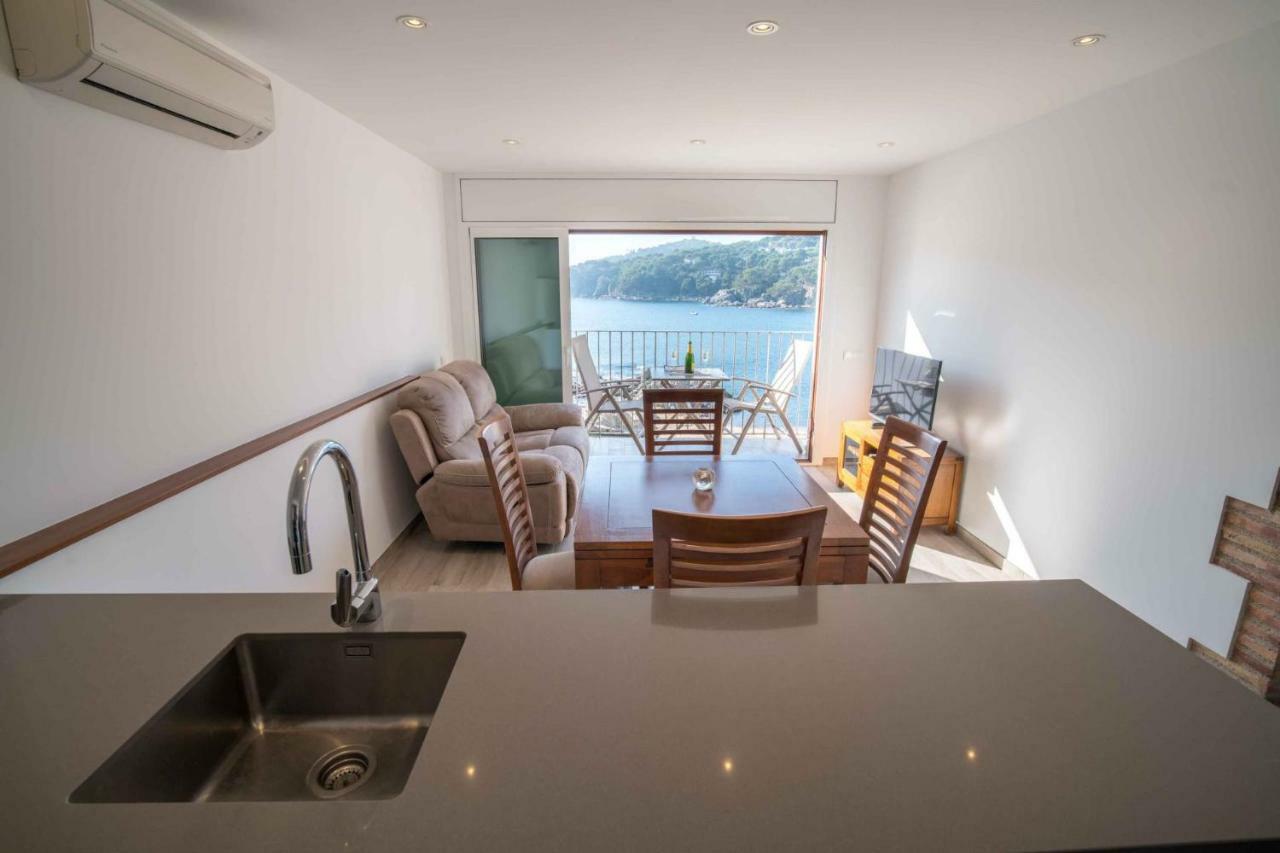 Apartament Cortey カレリャ・デ・パラフルジェリ エクステリア 写真